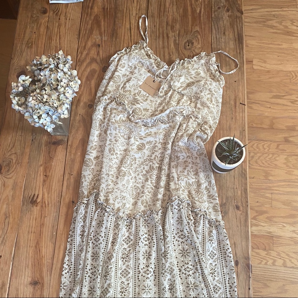 NWT Dress! - Picture 2 of 9